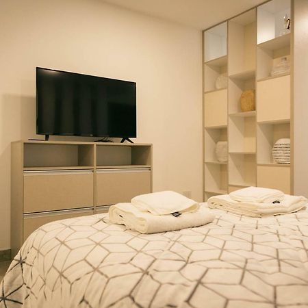 דירות Infinity Plaza Pb Calido Departamento En El Centro De אושואיה מראה חיצוני תמונה