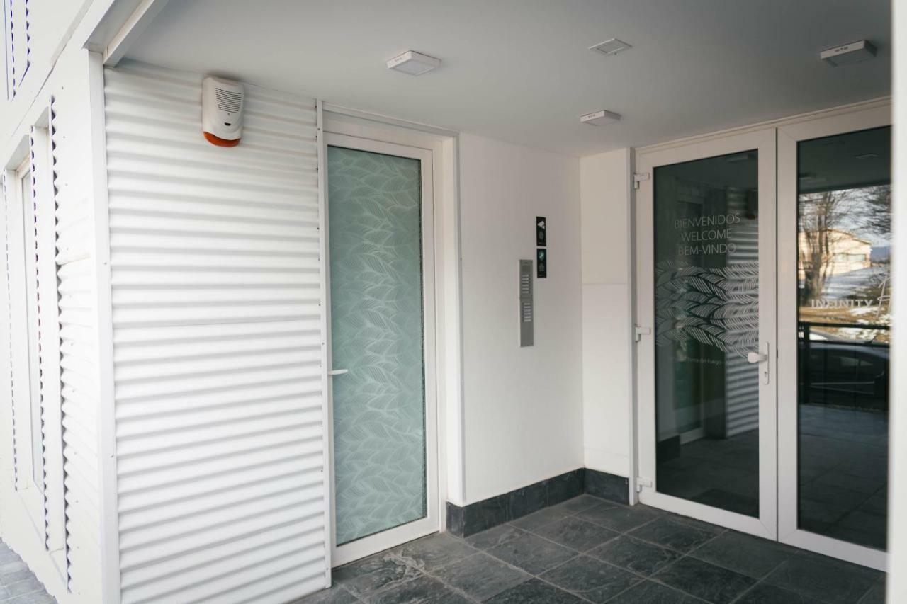 דירות Infinity Plaza Pb Calido Departamento En El Centro De אושואיה מראה חיצוני תמונה